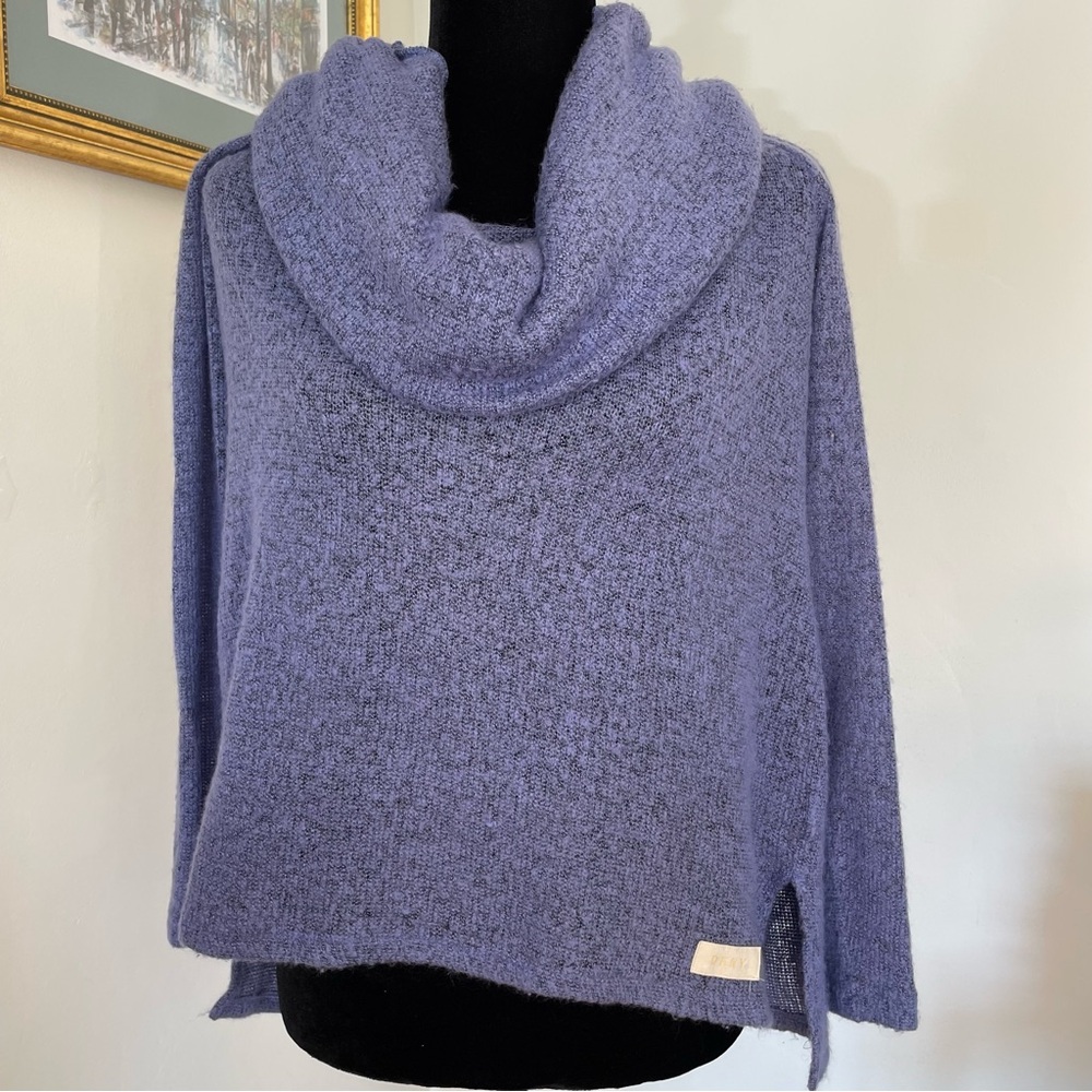 DKNY Light Purple Super Soft Sweater Size: Large โจ - Picture 1 of 12